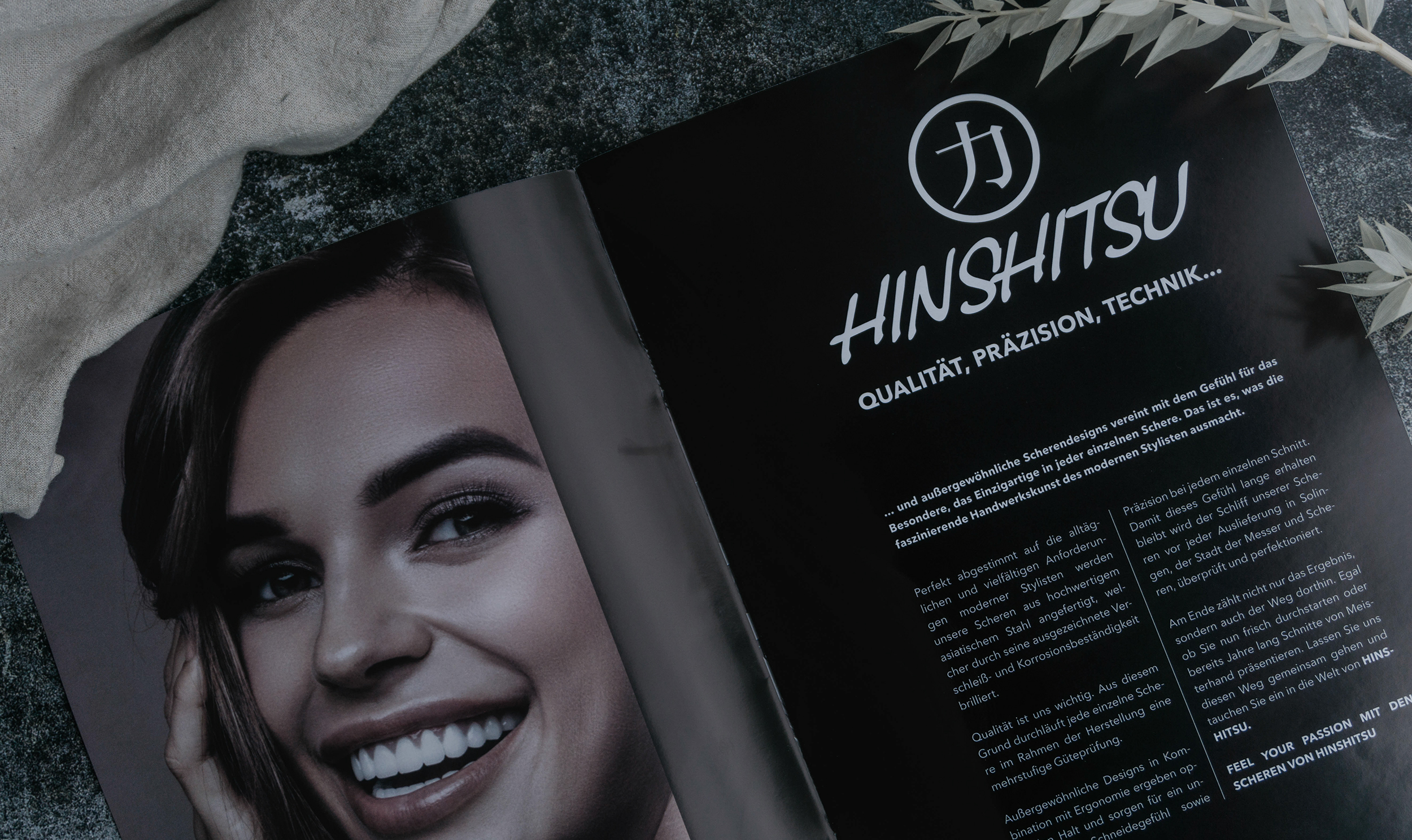 Cover eines Prospekts für HINSHITSU